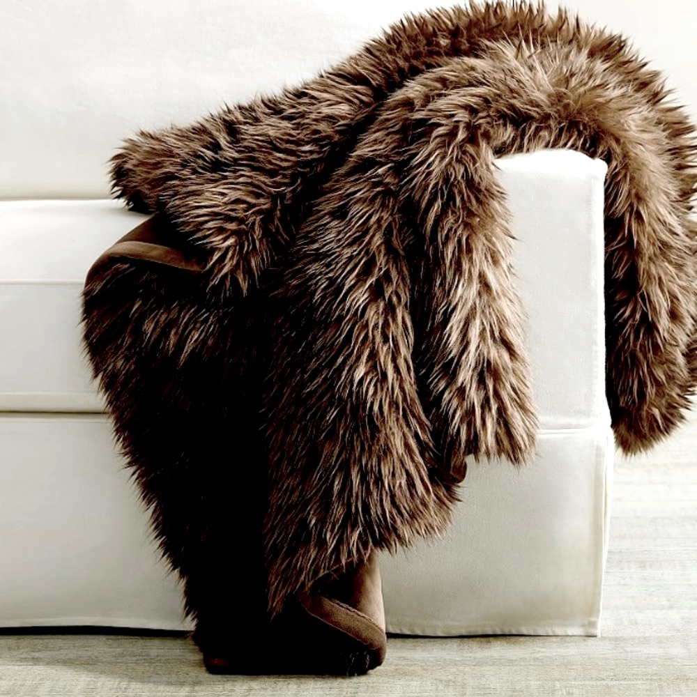 Pottery Barn Luxe Faux Fur Throw 50 x 60” Mushroom Color